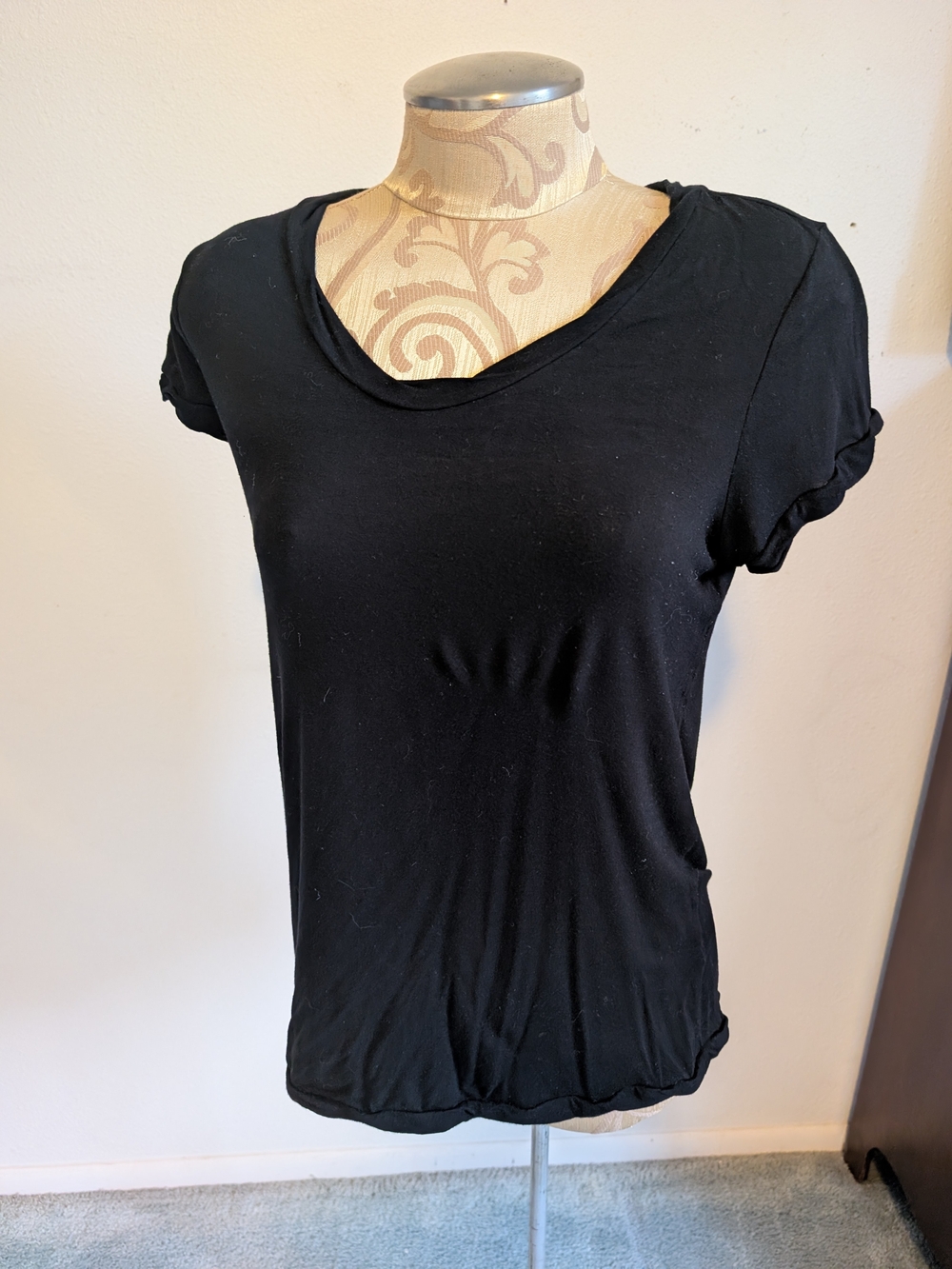 Cupio Black Short Sleeve Scoop Neck Tee
